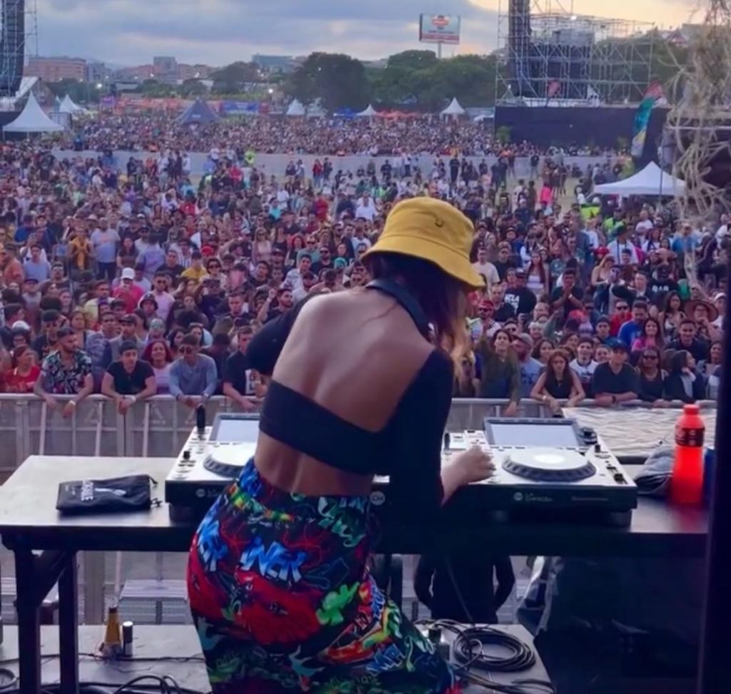 WhatsApp Image 2024-11-27 at 13.41.41-6